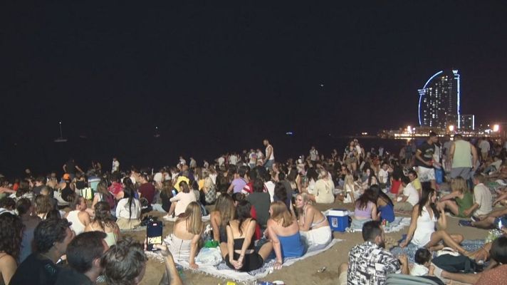 L'Informatiu - Les platges de Barcelona esperen rebre unes 80.000 persones per celebrar la revetlla