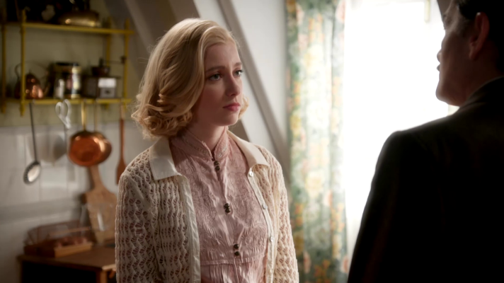 Salón de té La Moderna - Laurita le da una buena reprimenda a don Fermín