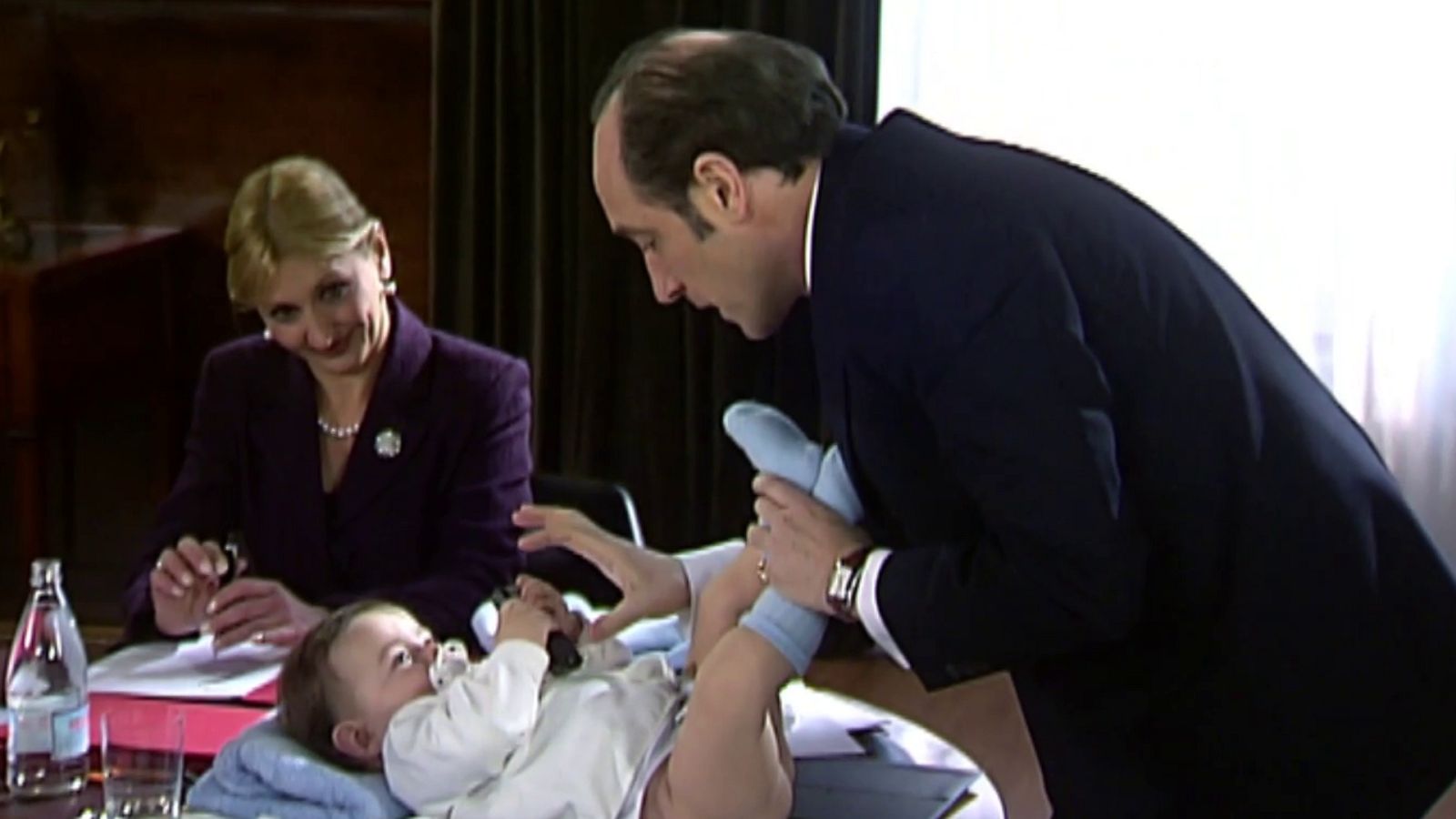 Ana y los siete - Temporada 5 - Episodio 8: Las dudas de los Hidalgo - Ver ahora