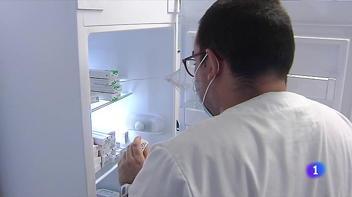 L'Informatiu - Els centres de vacunació internacional, col·lapsats