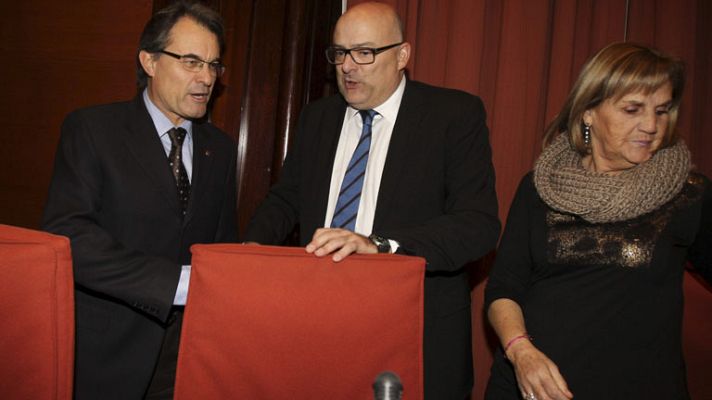 Telediario 1 - Constituido el nuevo Parlament