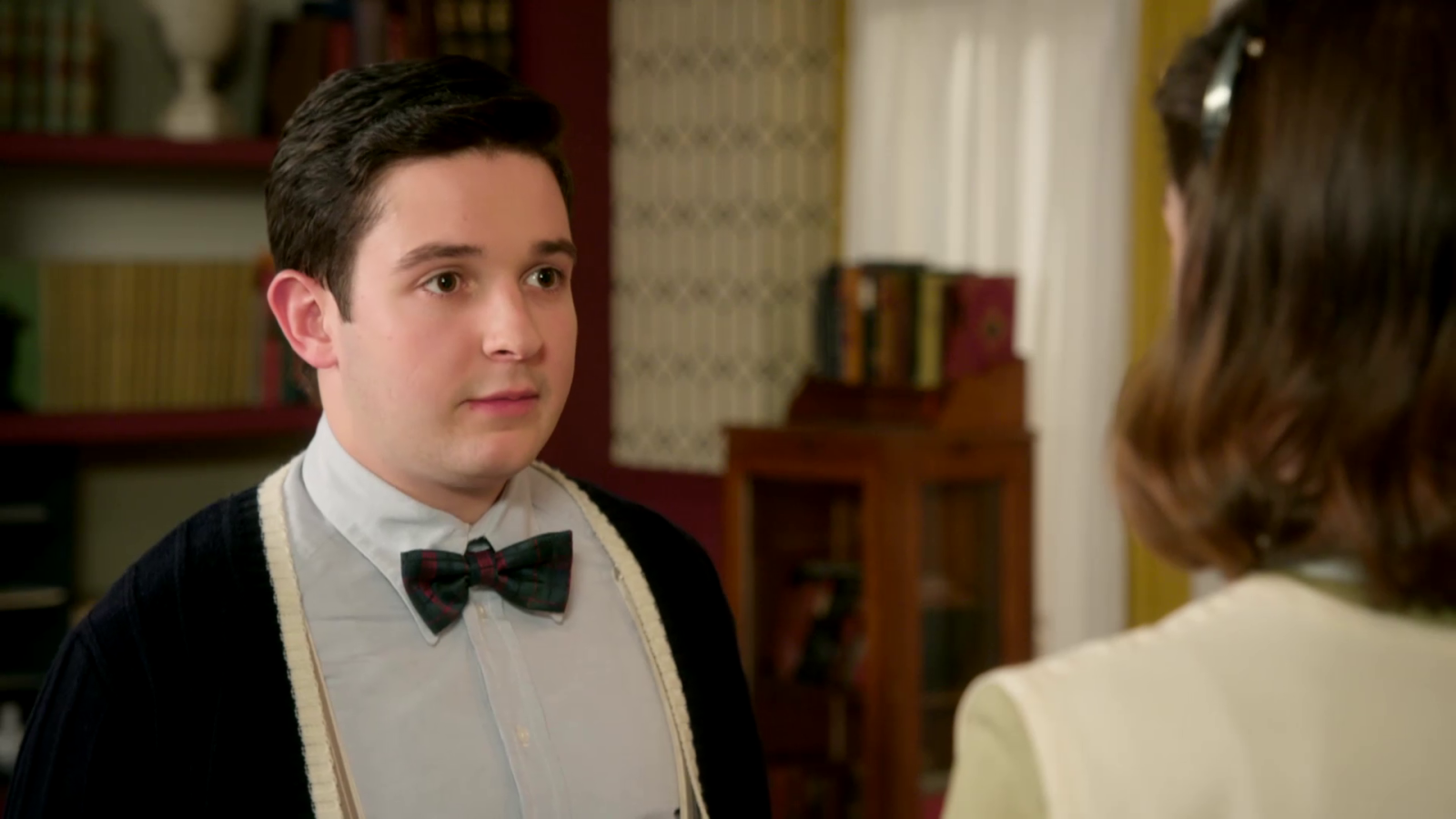 Salvita intenta ligar con Marta - Salón de té La Moderna | Ver