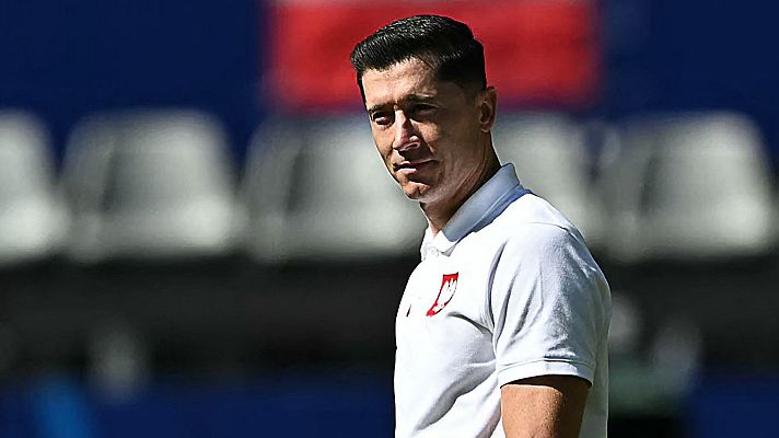 Telediario 1 - Robert Lewandowski: "Soy optimista de cara a la próxima temporada con el Barça"