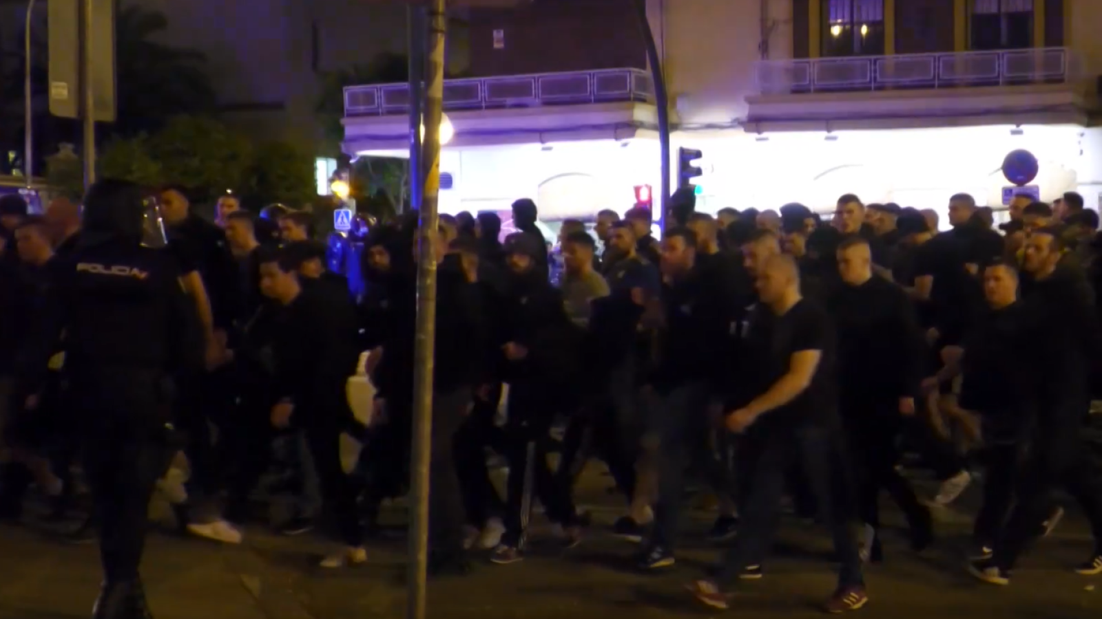 El perfil del ultra de fútbol en España: más joven y violento | Ver