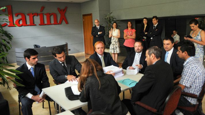 Telediario 1 - Parte del grupo Clarin confiscado