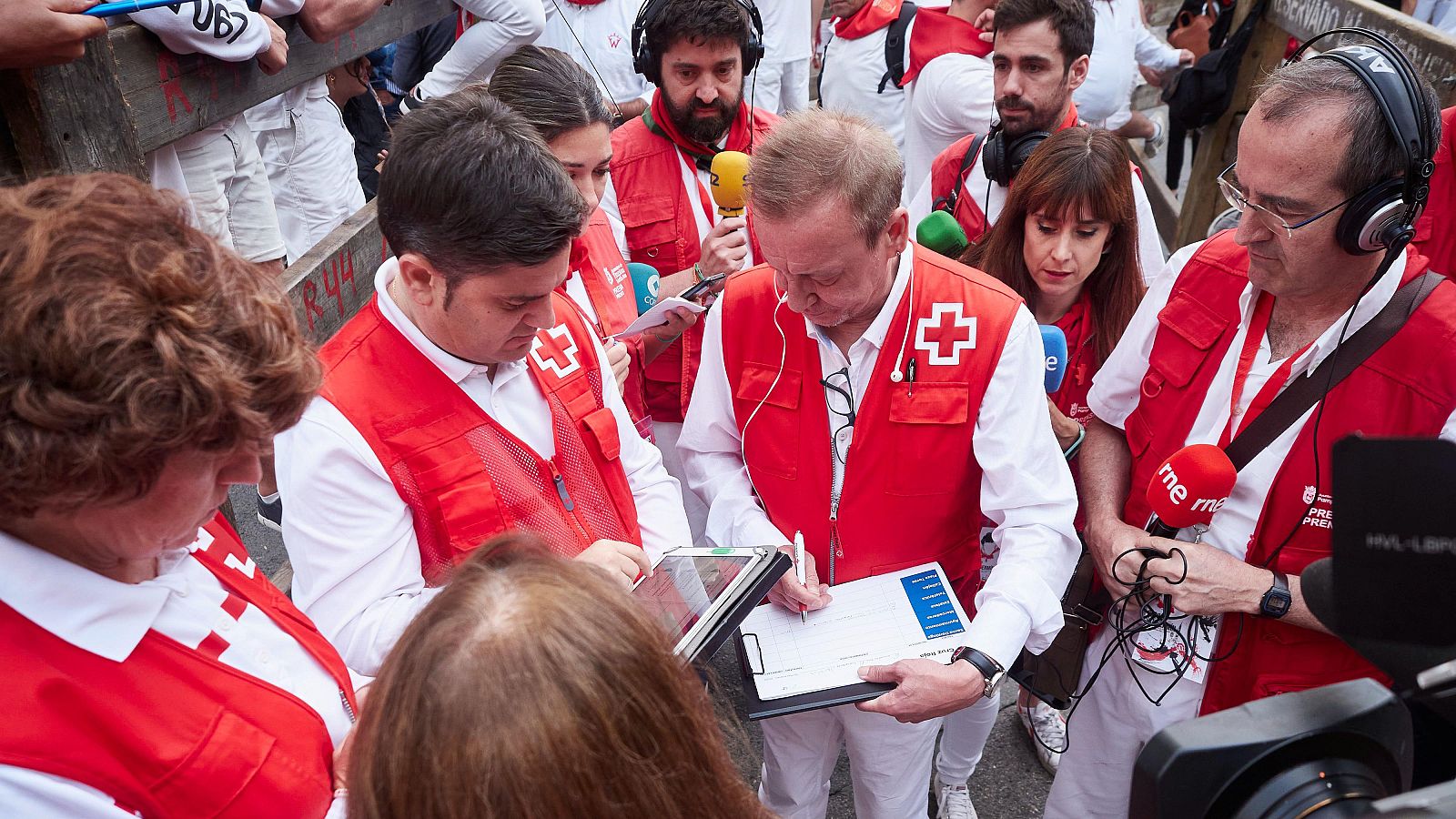 Sanfermines 2024: Voluntarios de Cruz Roja para las fiestas | Ver