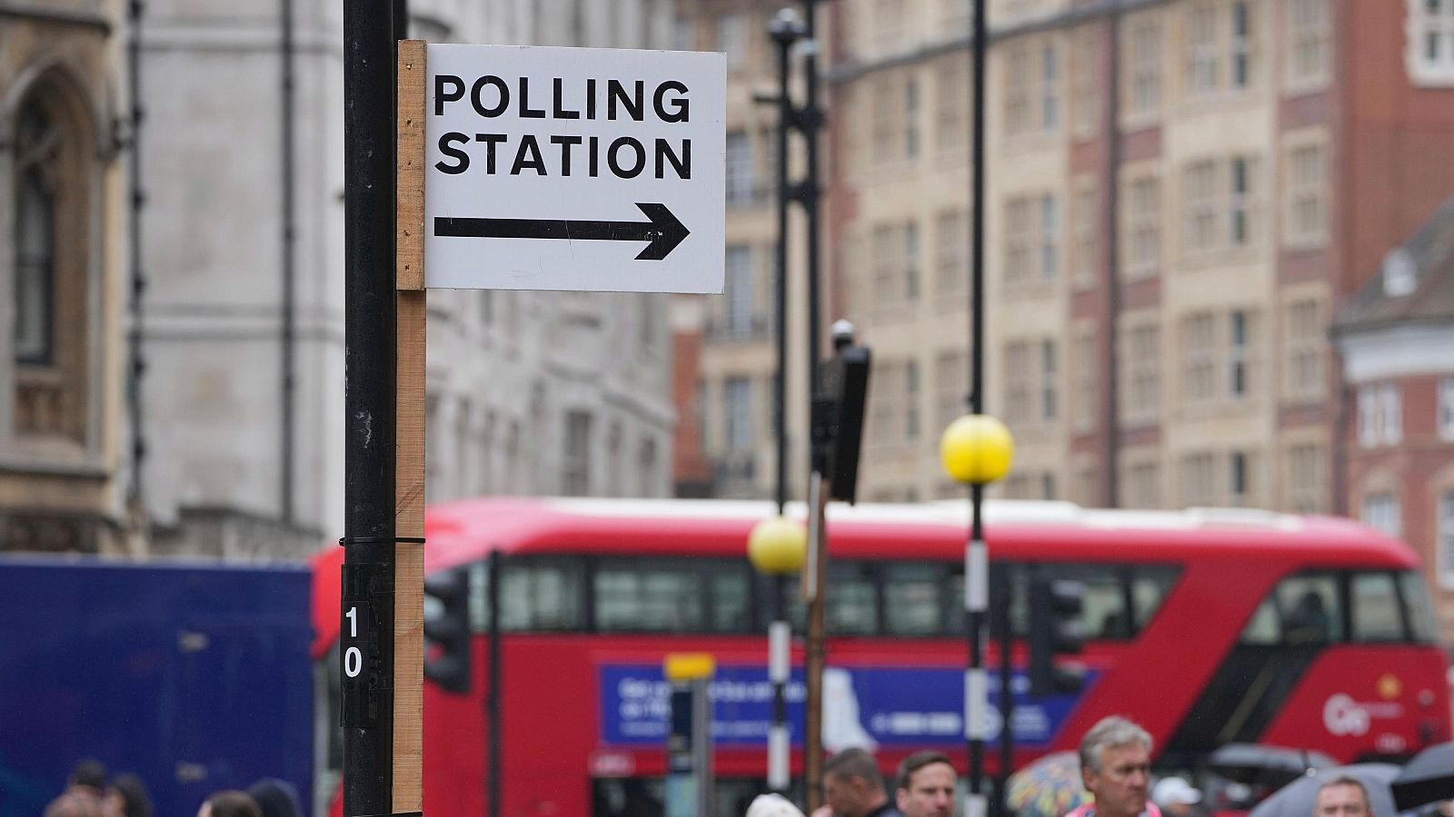 Los conservadores se dirigen a su peor derrota: "Lo que vemos es una reacción contra el caos" | Ver