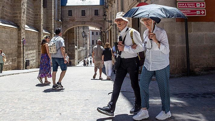 El tiempo - Viernes de altas temperaturas y cielos abiertos, con algunas nubes en zonas del norte