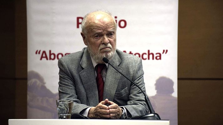 La hora de La 1 - Martín Pallín ve "difícil" encontrar "tantas anomalías" como en el 'caso Begoña Gómez'
