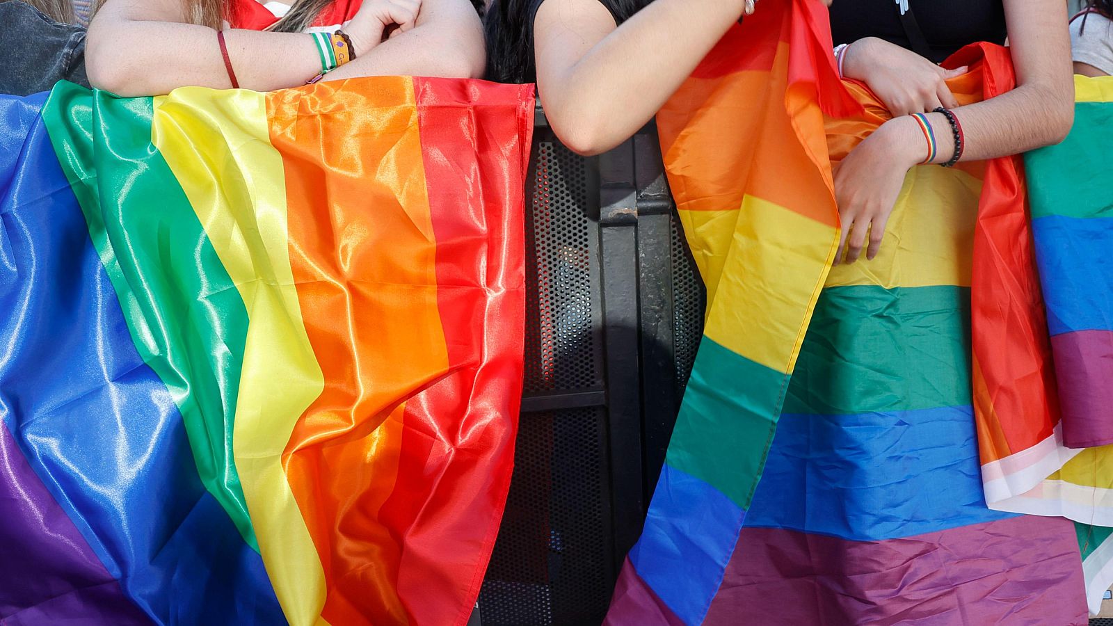 "Hay diferentes mensajes en redes que difunden falsedades para promover el discurso lgtbifóbico" - Informativo 24h | Ver