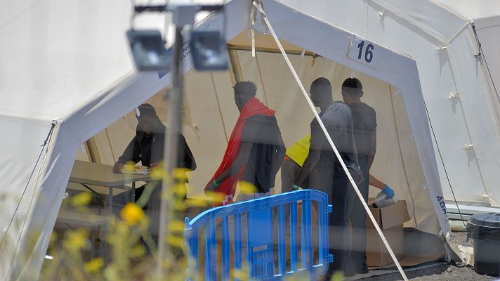 Telediario Fin de Semana - La isla canaria de El Hierro recibe dos centenares de migrantes durante el fin de semana