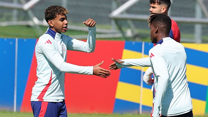 Diario 24 - La regañina a Lamine Yamal y Nico Williams para que se centren en el entrenamiento