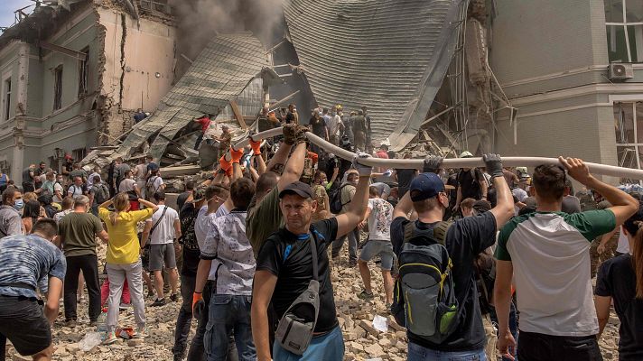 Telediario 1 - Conmoción en Ucrania tras un ataque ruso a un hospital infantil en Kiev y varias subestaciones eléctricas