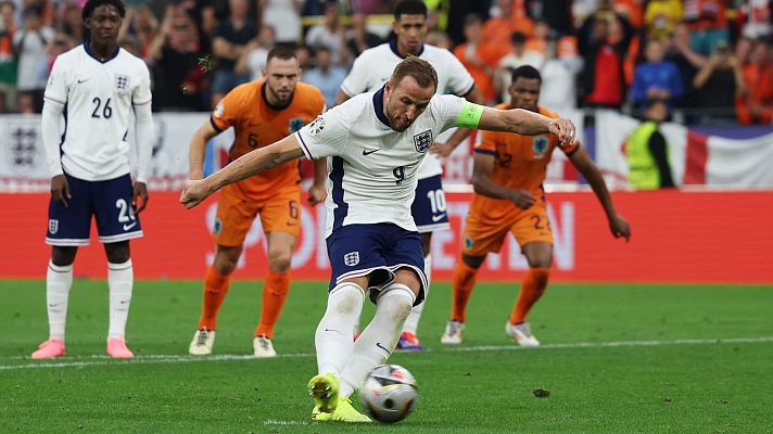 Eurocopa - Harry Kane empata el partido desde el punto de penalti