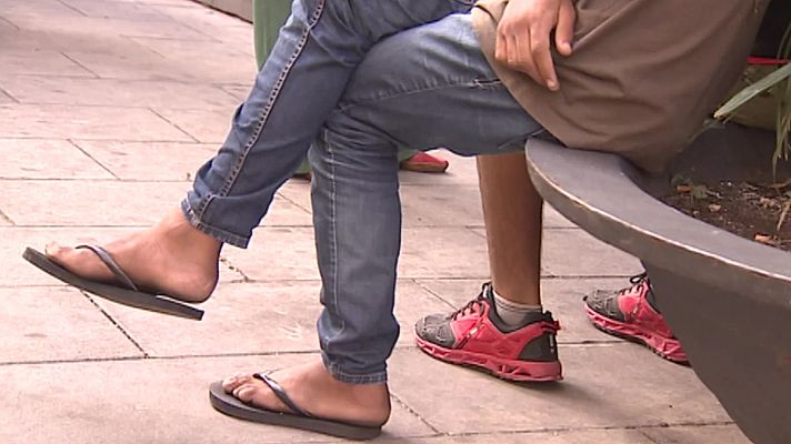 L'Informatiu - 800 menors migrats no acompanyats han arribat a Catalunya des de les Canàries enguany