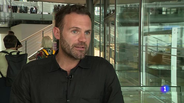 Telediario 1 - Juan Mata, a RTVE: "Estos jugadores merecen ser comparados con ellos mismos"