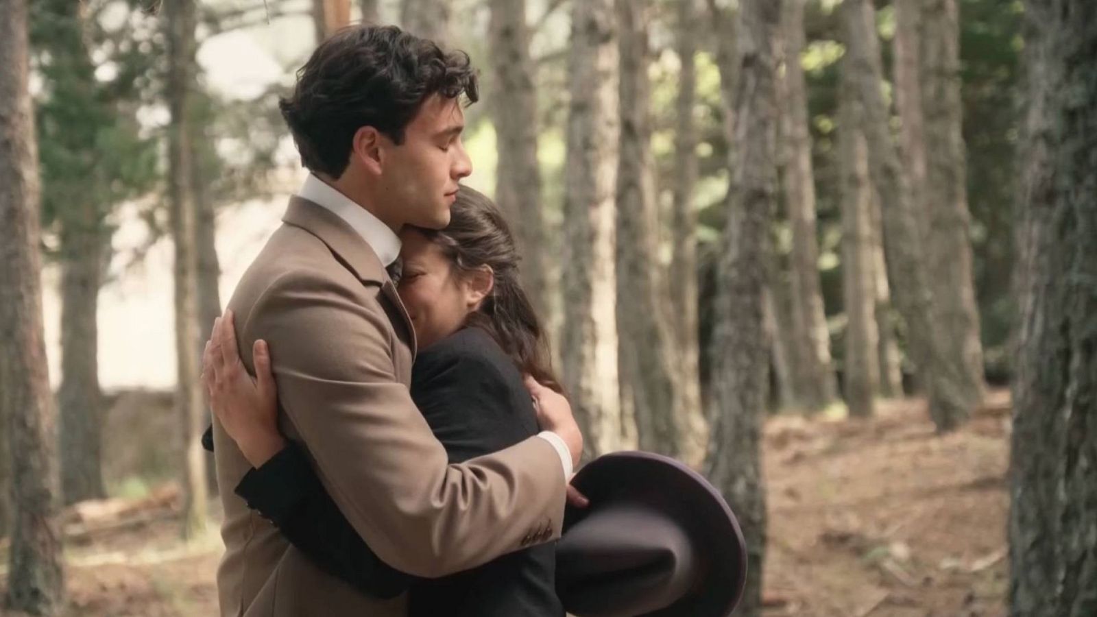 La Promesa: El reencuentro de Curro y Martina - La promesa | Ver