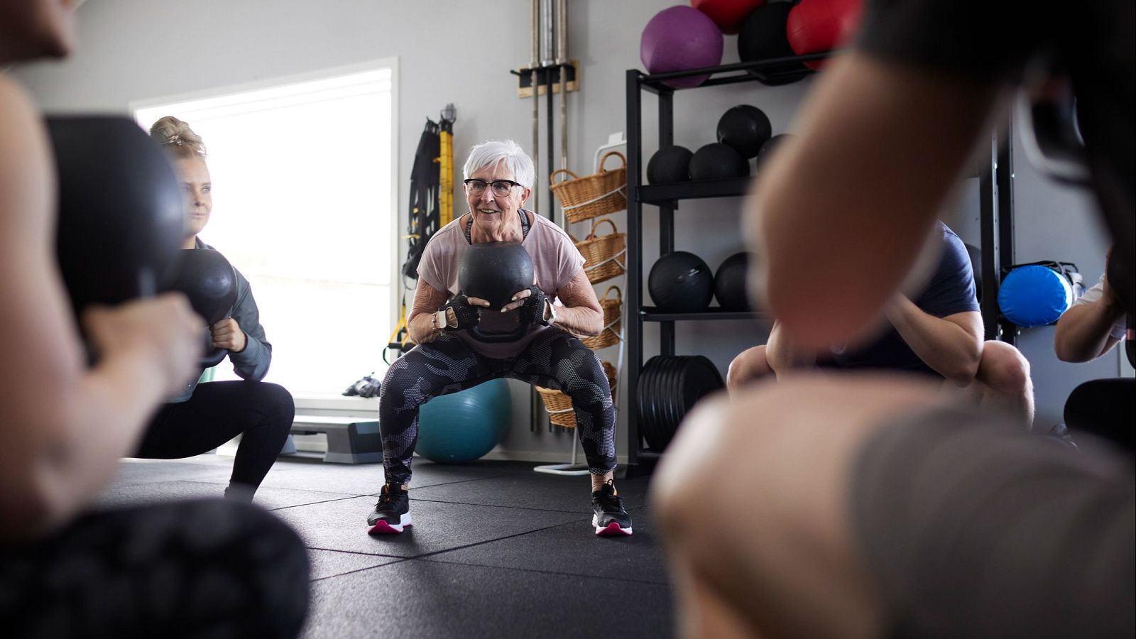 Entrena tu fuerza a partir de los 40 - Saber vivir | Ver