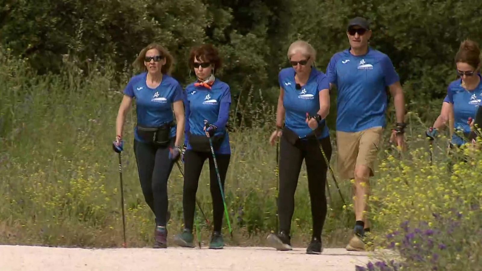 Marcha nórdica, deporte bueno para la mente y el cuerpo - Saber vivir | Ver