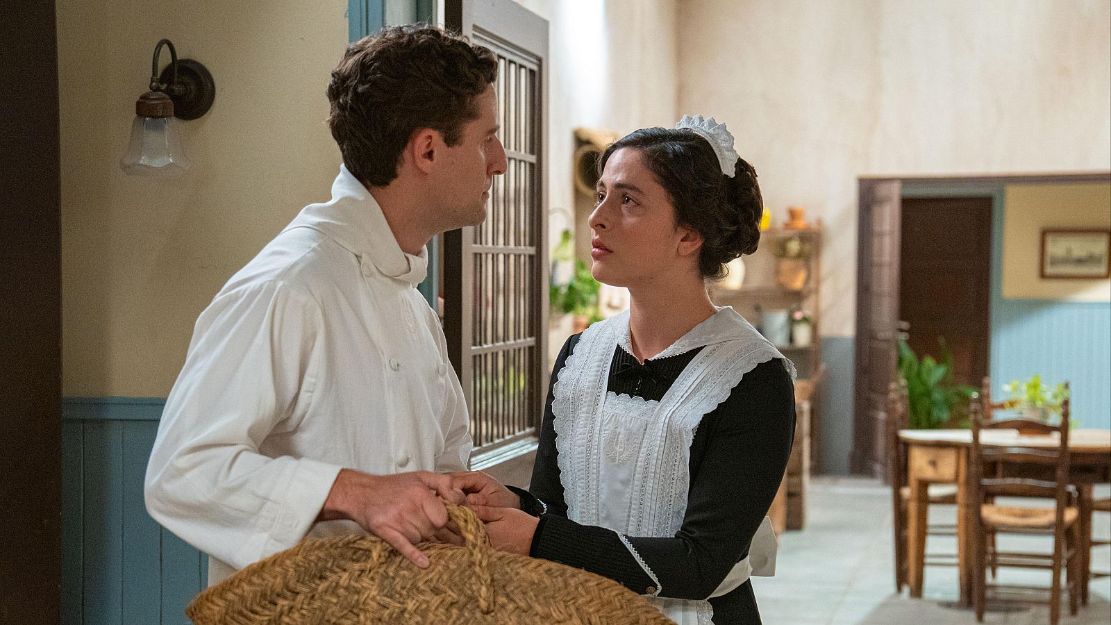 La Promesa: Lope necesita tiempo tras descubrir la verdad de Vera - La promesa | Ver