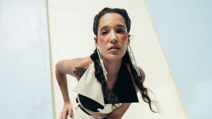 Telediario 1 - La cantante puertorriqueña iLe está de gira en España con sus letras sobre la lucha feminista