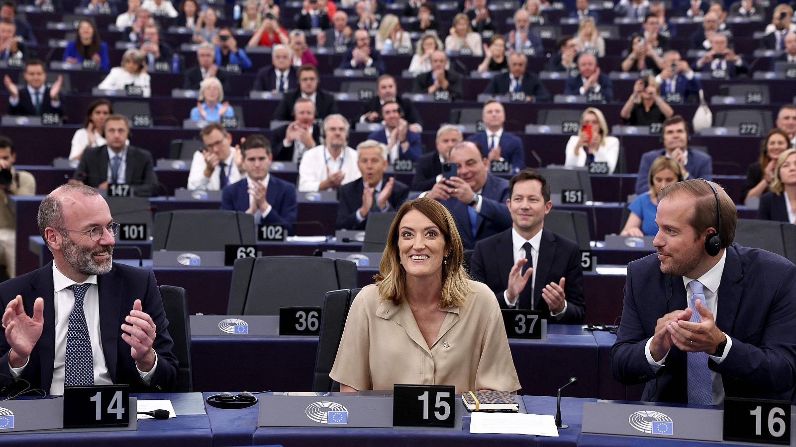 Primer pleno del Parlamento Europeo: Metsola repite como presidenta - Telediario Internacional | Ver
