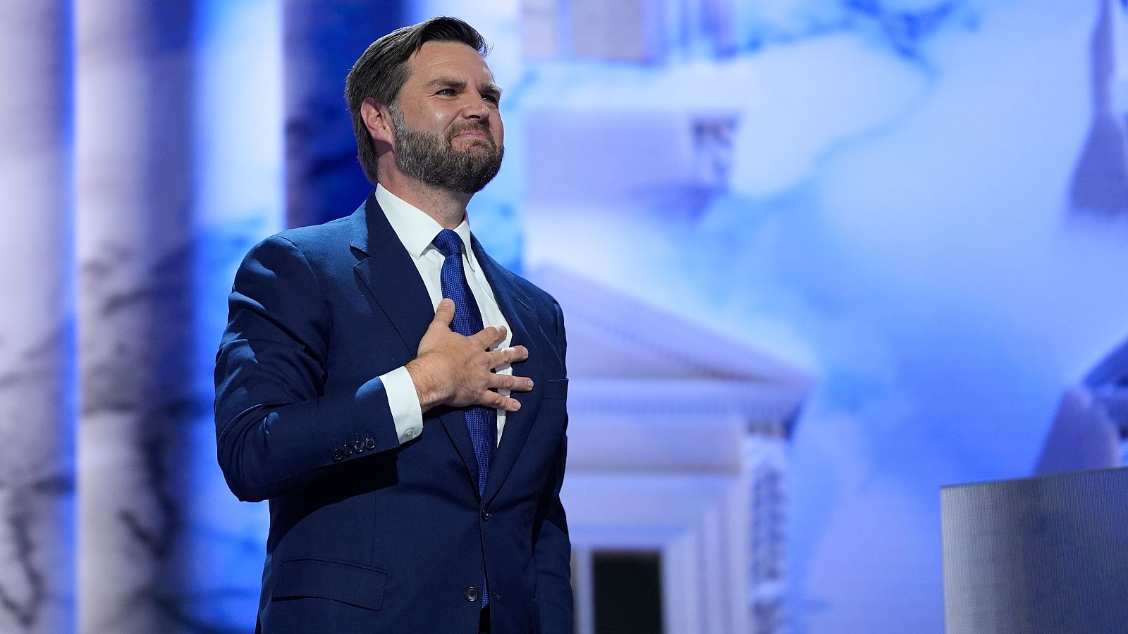 Elecciones EE.UUl: J.D. Vance promete lealtad a Trump | Ver