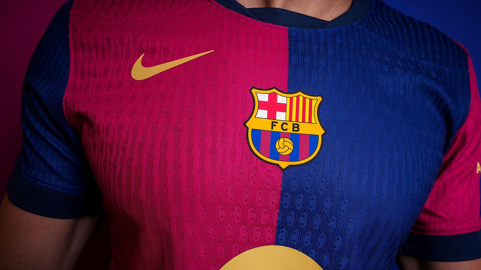 Así es la nueva camiseta del FC Barcelona - Informativo 24h | Ver