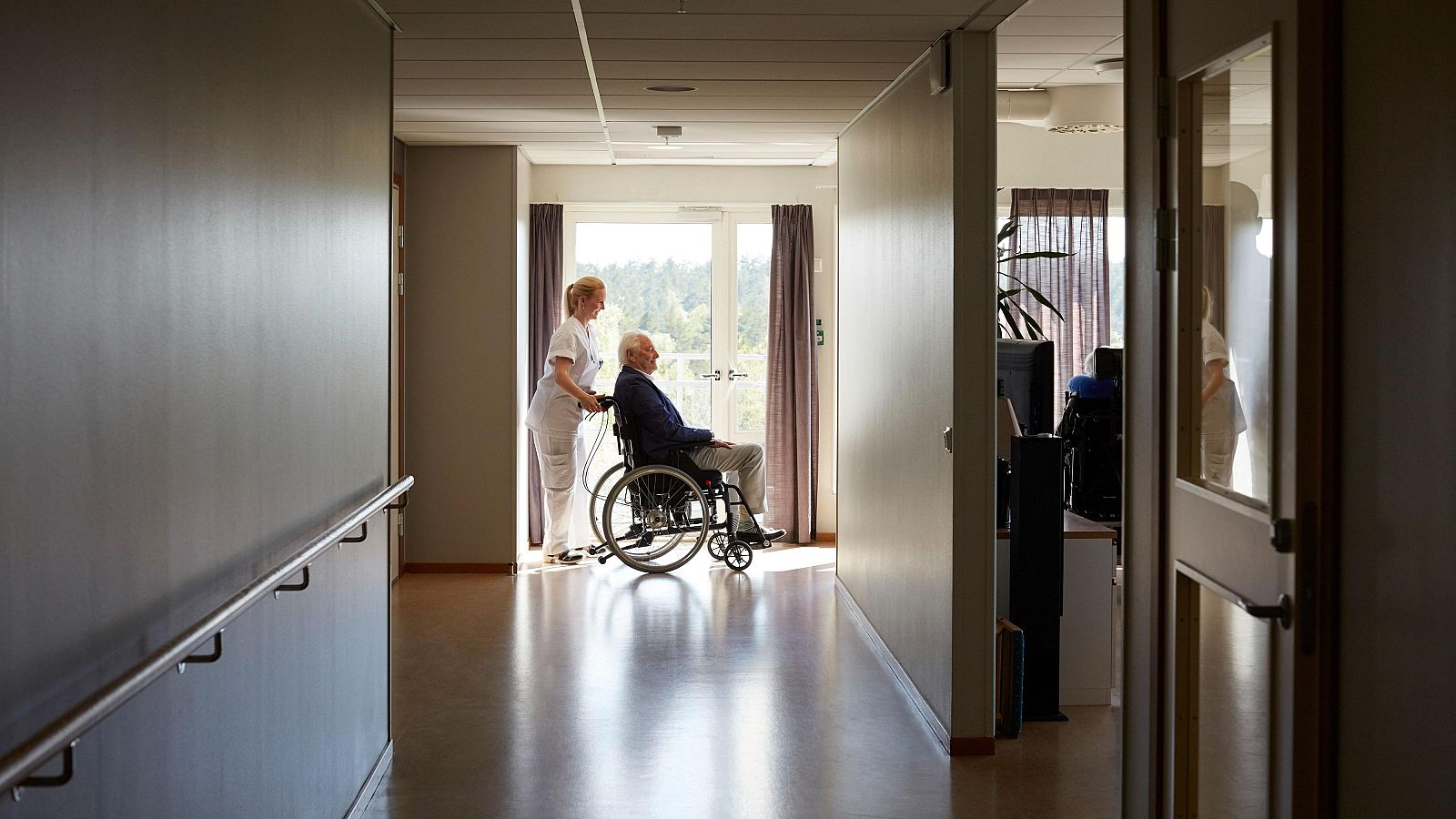 El Defensor del Pueblo denuncia la sitiuación de los mayores sin recursos | Ver