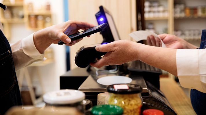 Telediario Fin de Semana - Los "pagos invisibles" crecen un 70% en el último año en España