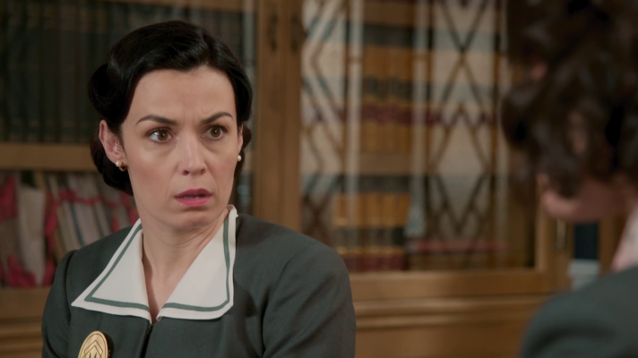 Salón de té La Moderna - Doña Lázara le tiende una trampa a Teresa