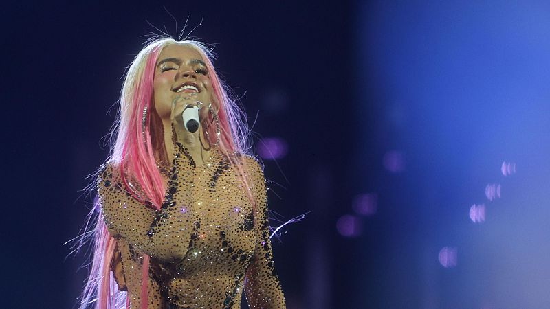 Amaia Montero reaparece dos años después en un escenario durante el concierto de Karol G en Madrid | Ver