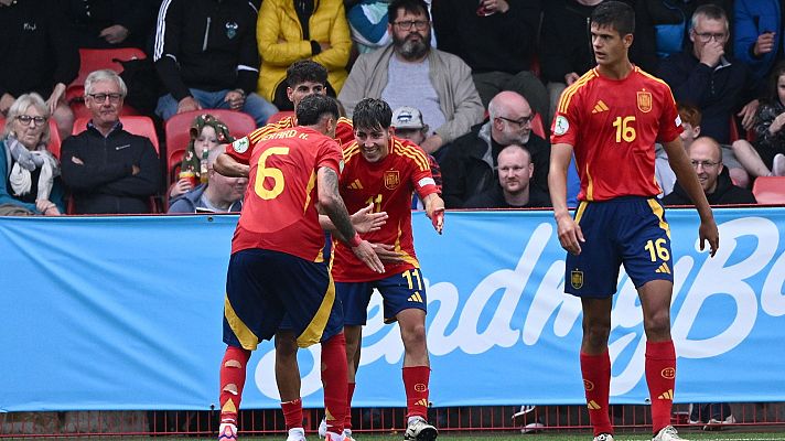 Fútbol - España empata con Francia y se clasifica para semifinales del Europeo sub-19