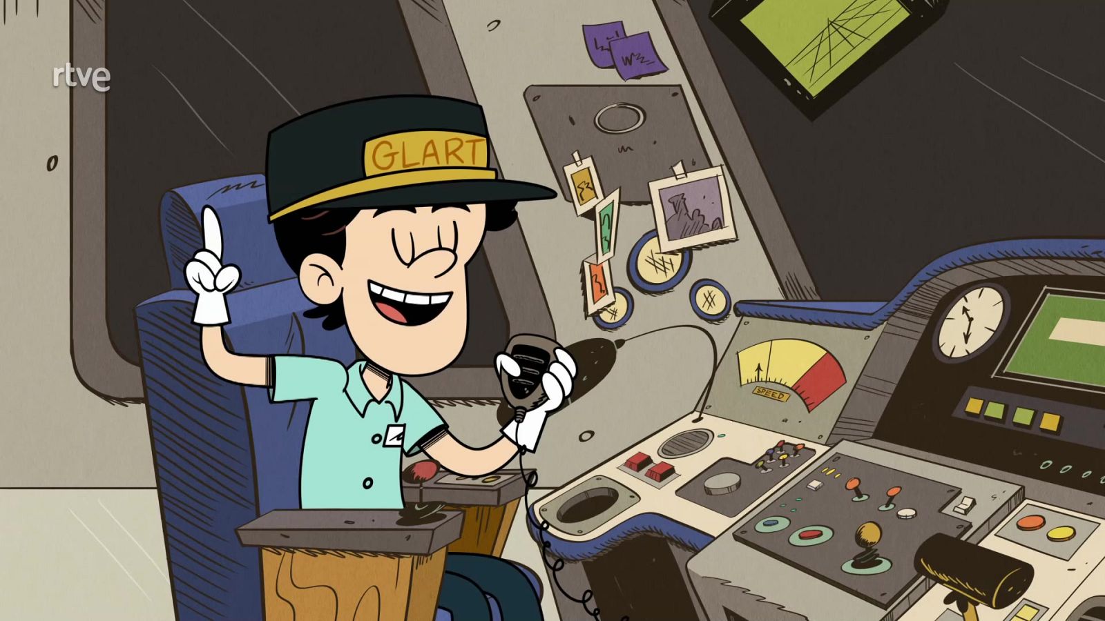 Un día en las carreras de trenes - Los Casagrande | Ver