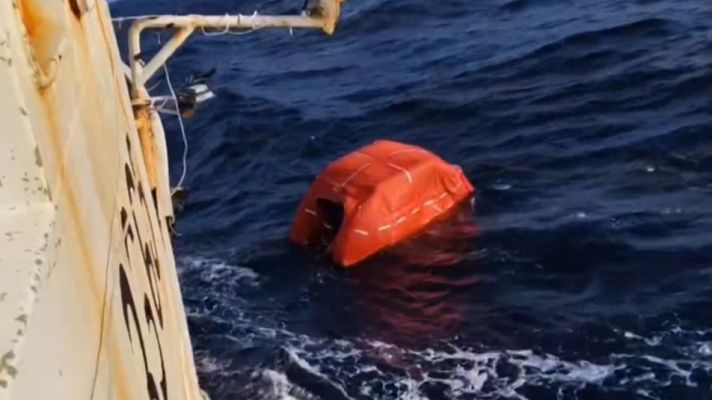  - Rescate de supervivientes del pesquero Argos Georgia naufragado frente a las islas Malvinas