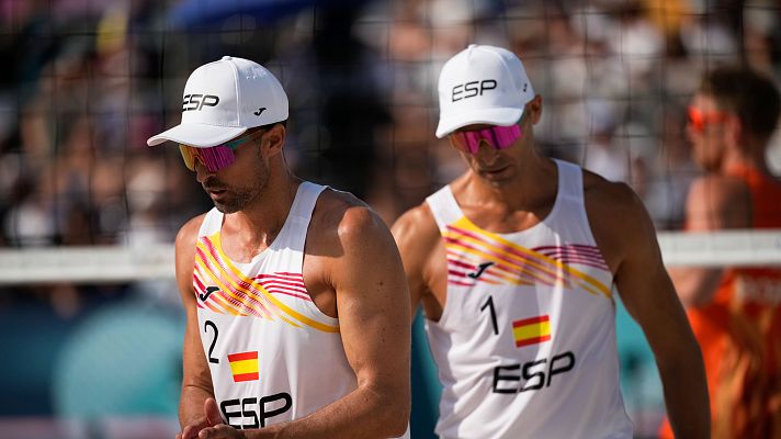 Vóley playa JJOO París 2024 - Herrera hace historia jugando sus sextos JJOO aunque cae con Gavira en su debut