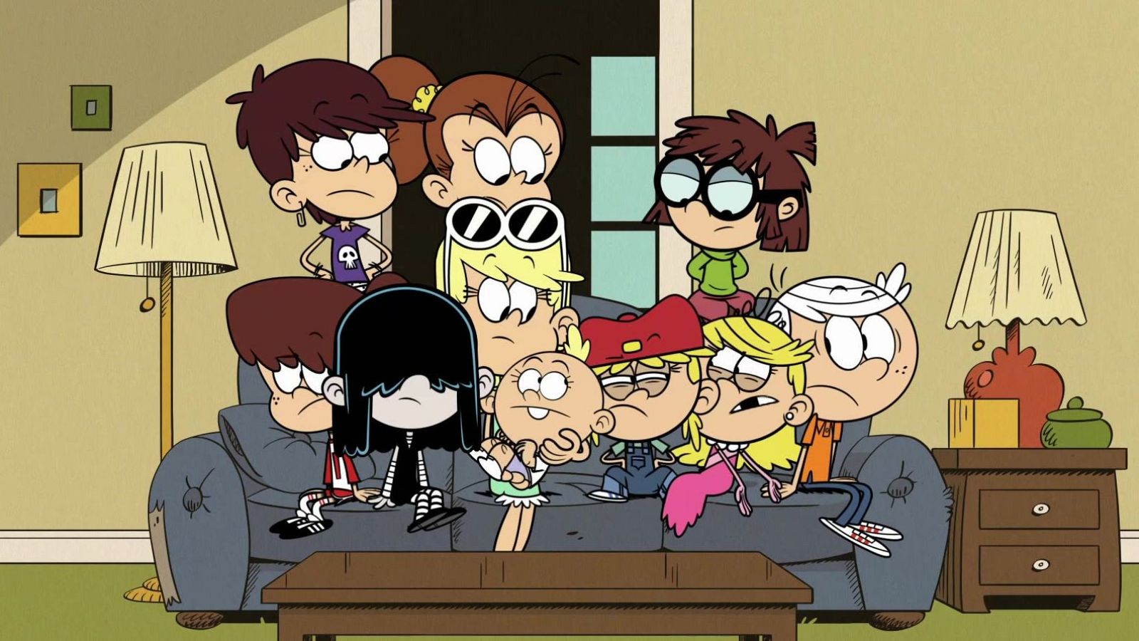 El sofocón del sofá - Una casa de locos | Ver