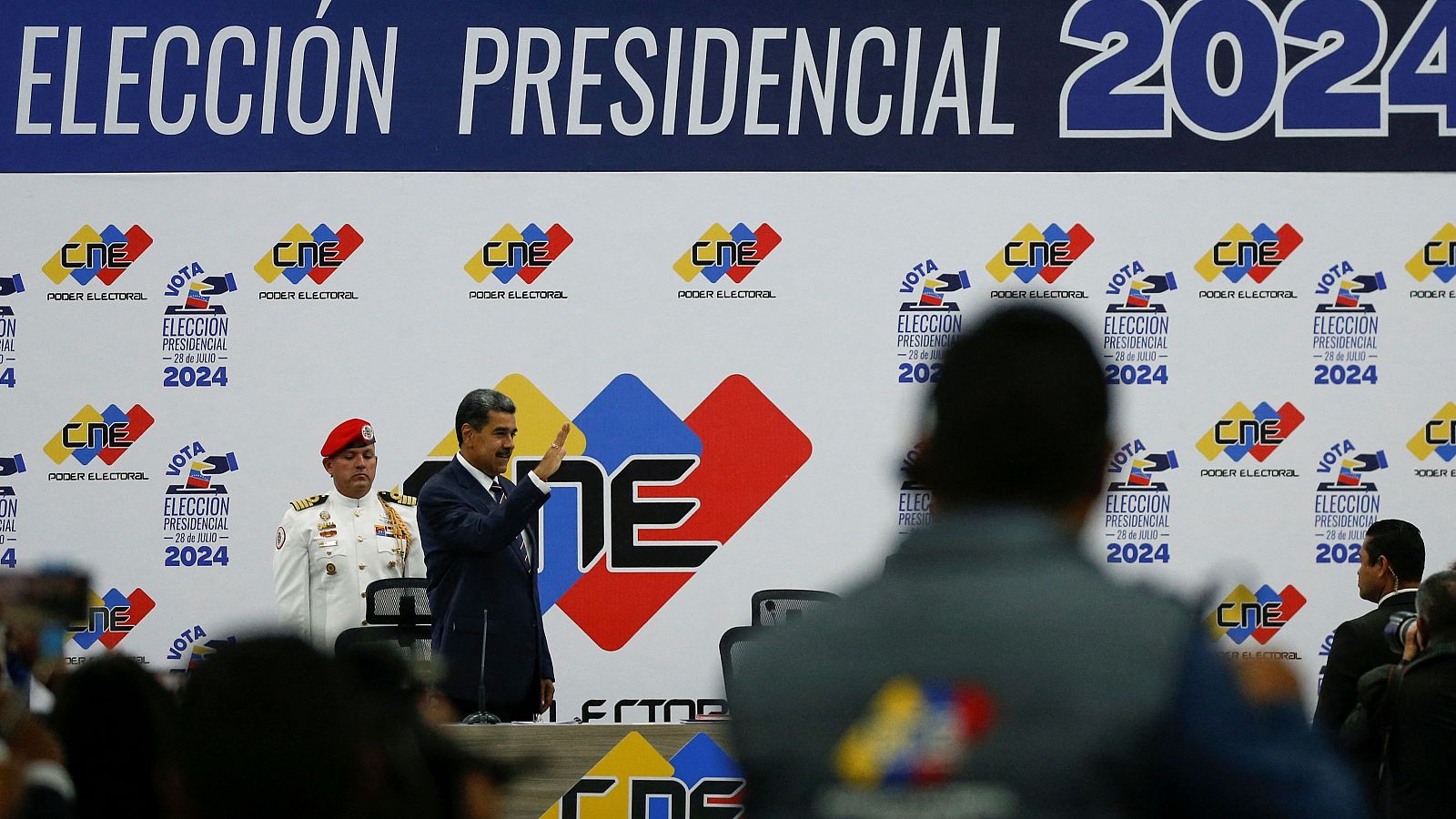 Carlos Malamud: "Garantizar la democracia en Venezuela es un reto complicado y de mucho voluntarismo" | Ver