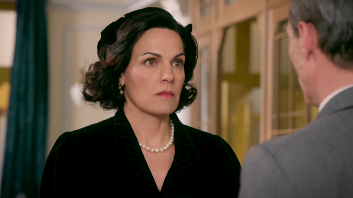 Salón de té La Moderna - Doña Bárbara amenaza a Fabio