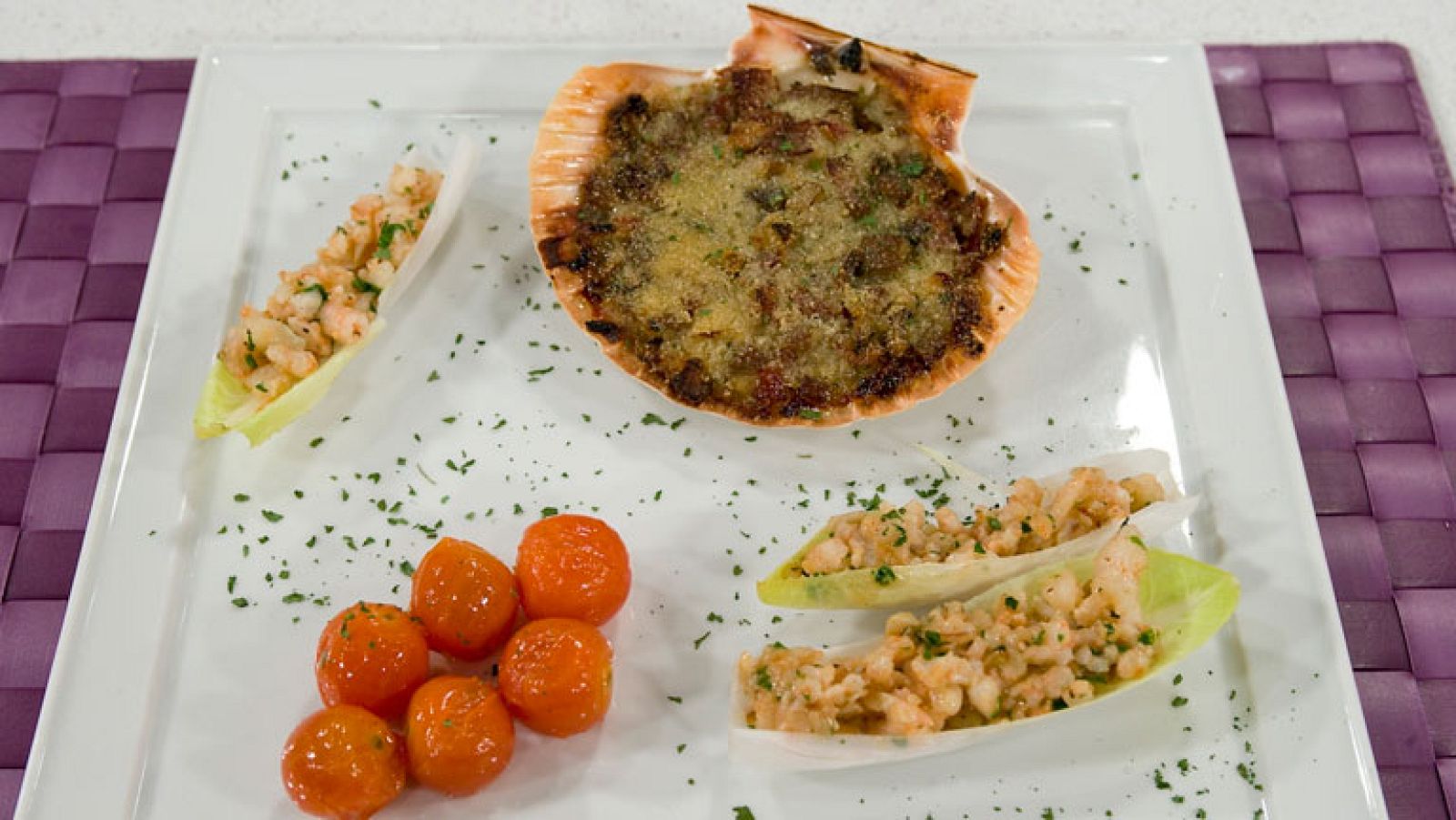 Saber cocinar - Vieiras rellenas al albariño con gambas al ajillo