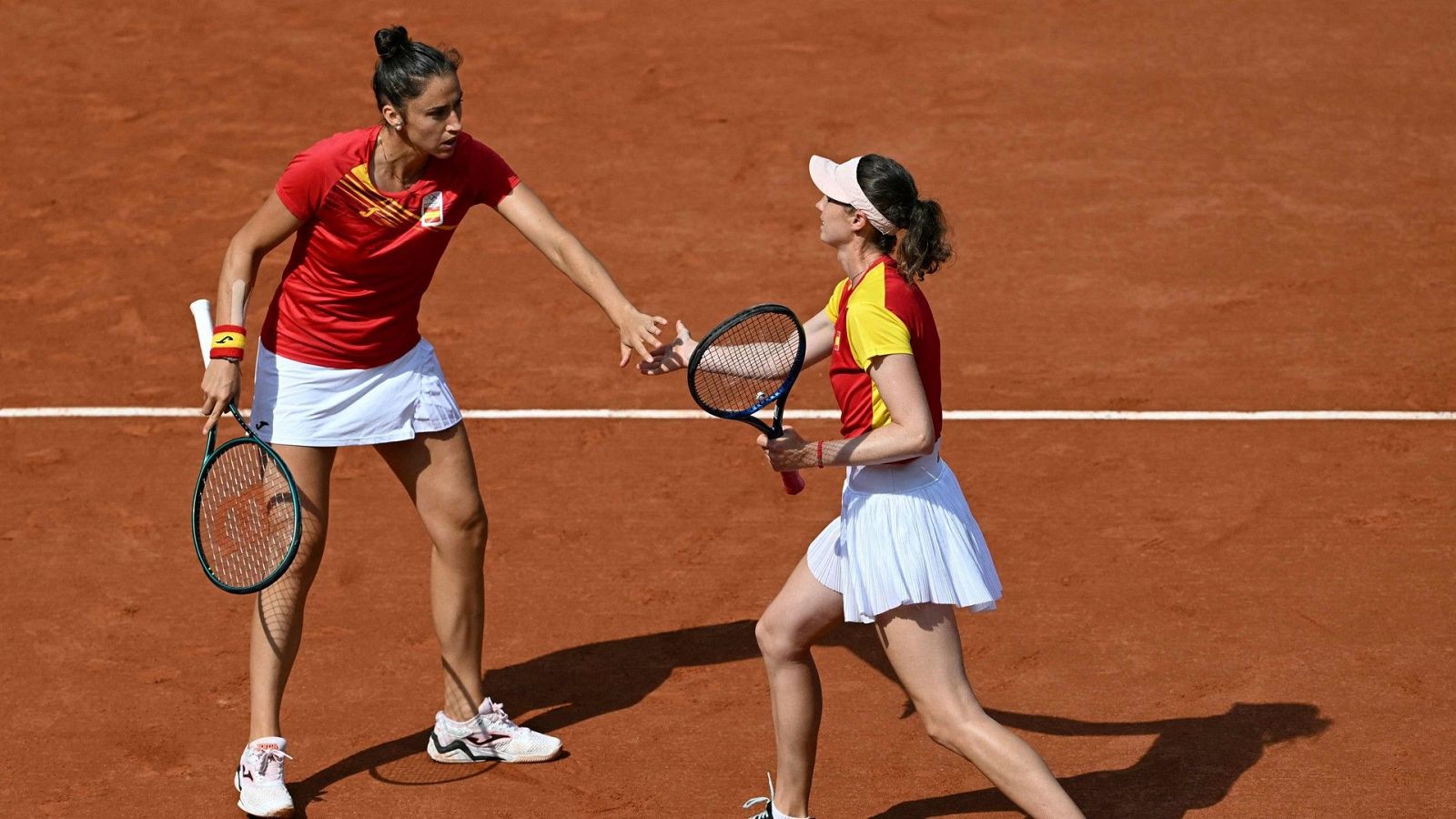 París 2024 - Tenis: Semifinal Dobles (F): Bucsa / Sorribes (ESP) vs. Abdreeva / Shnaider (AIN) - Ver ahora