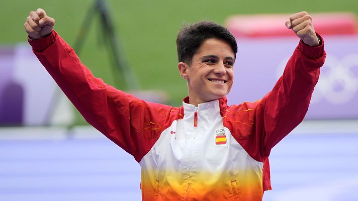 Atletismo JJOO París 2024 - María Pérez recoge su medalla de plata en 20 km marcha en París 2024