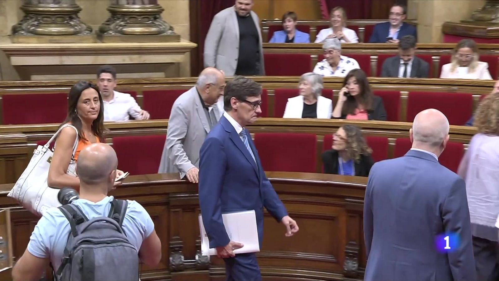 Rull fixa per dijous el ple d'investidura de Salvador Illa - L'Informatiu | Veure