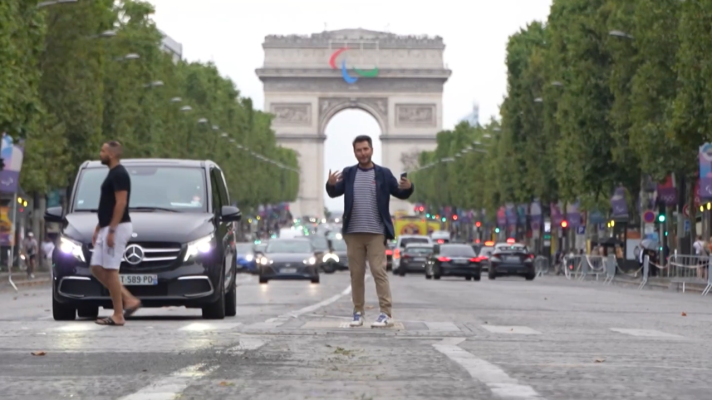 Un paseo por París: Carlos del Amor busca la luz de la ciudad | Ver