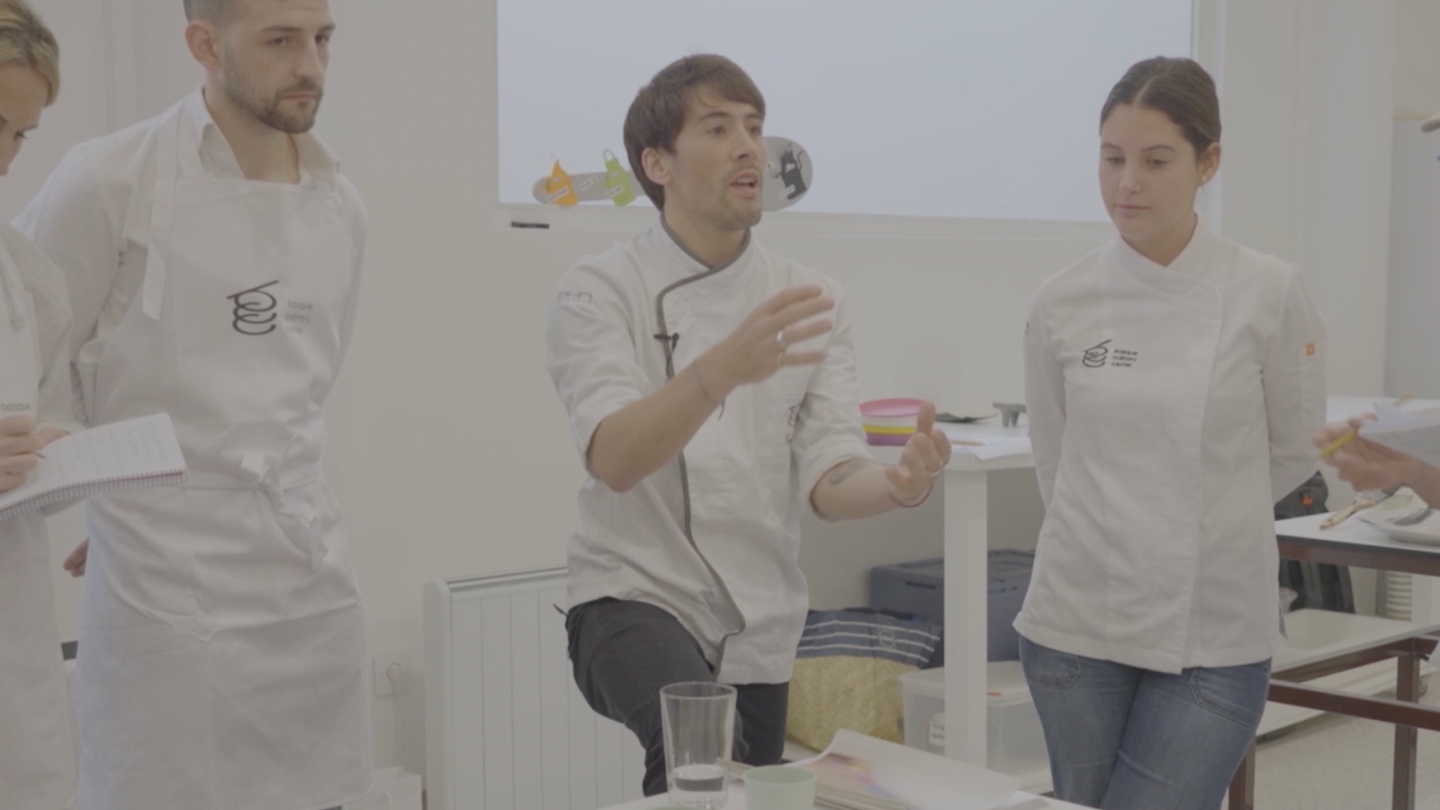 Clase de inicio al emplatado de MasterChef 12 - MasterChef | Ver