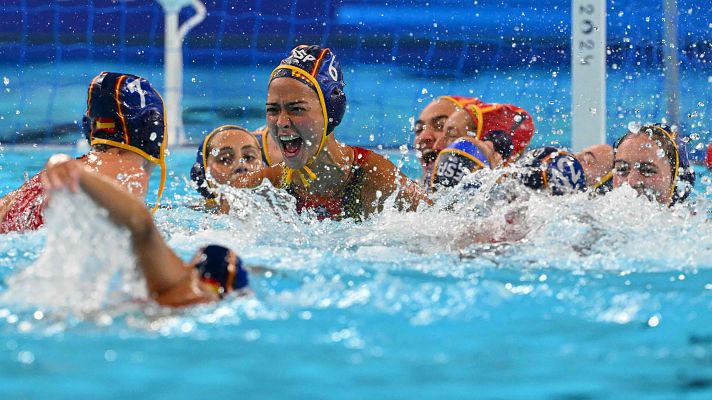 Espa�a se cuelga la ansiada medalla femenina de oro en la final del waterpolo