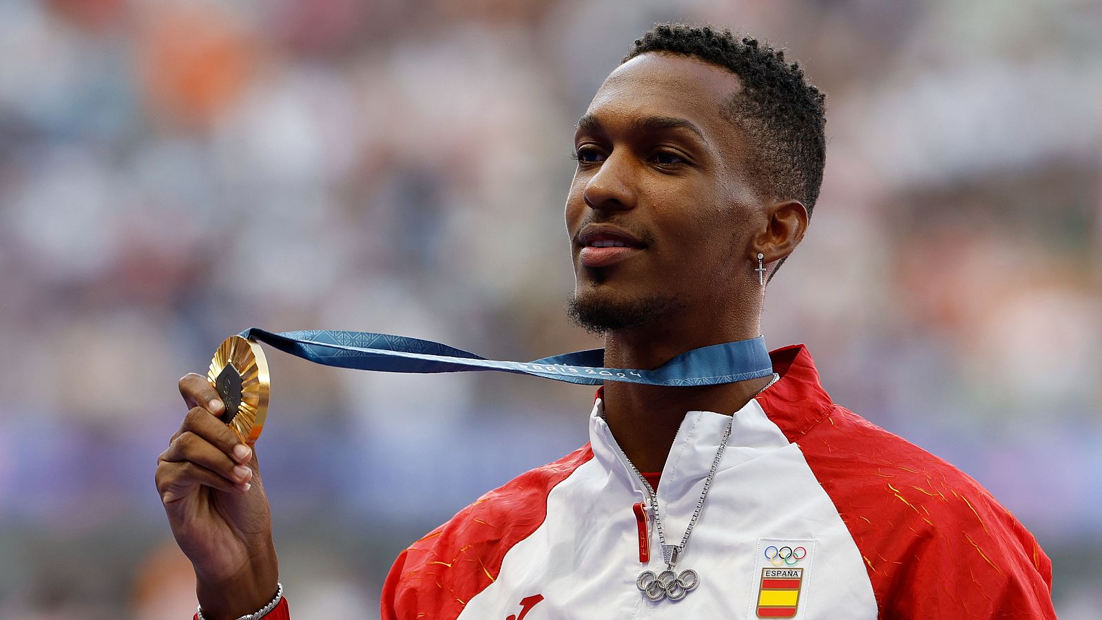 La anécdota de Jordan Díaz al ser elegido abanderado en la clausura - Atletismo JJOO París 2024 | Ver