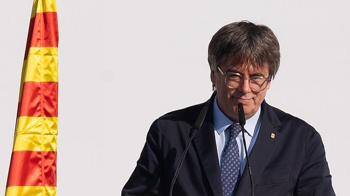 Telediario Fin de Semana - Puigdemont despeja las dudas sobre su paradero y demuestra que está en Waterloo