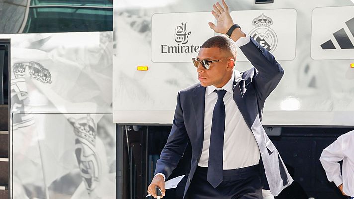 Telediario 1 - El Real Madrid ya está en Varsovia para afrontar la Supercopa, posible debut de Mbappé
