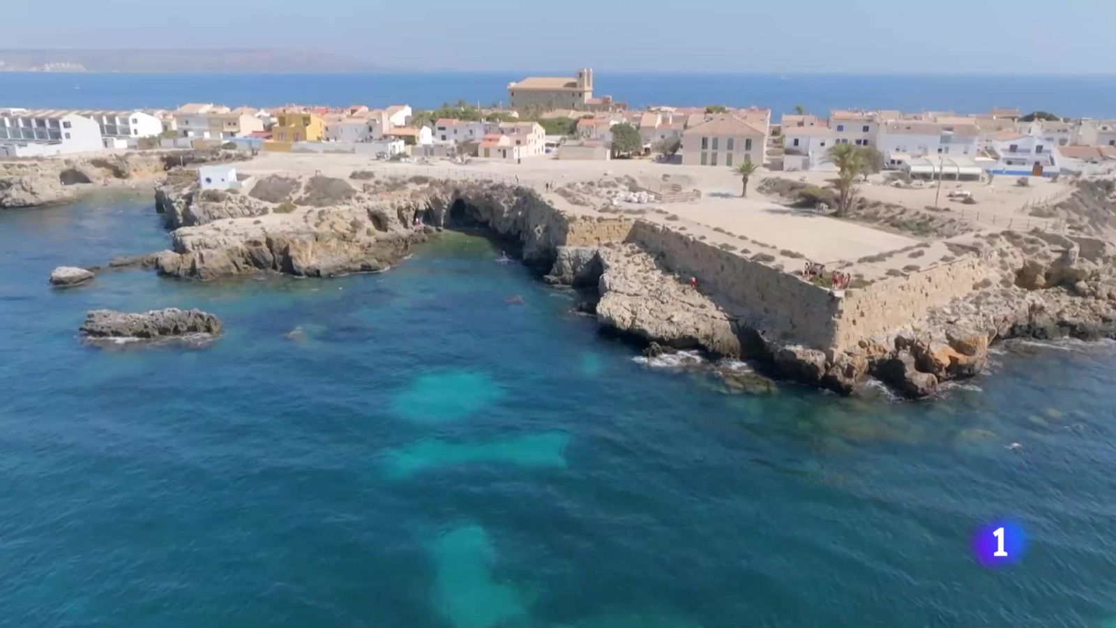 De la pesca al turisme: un viatge per Tabarca - L'informatiu - Comunitat Valenciana | Ver